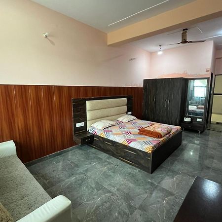 Shri Ji Baba Ki Haveli Hotel Govardhan Exterior photo